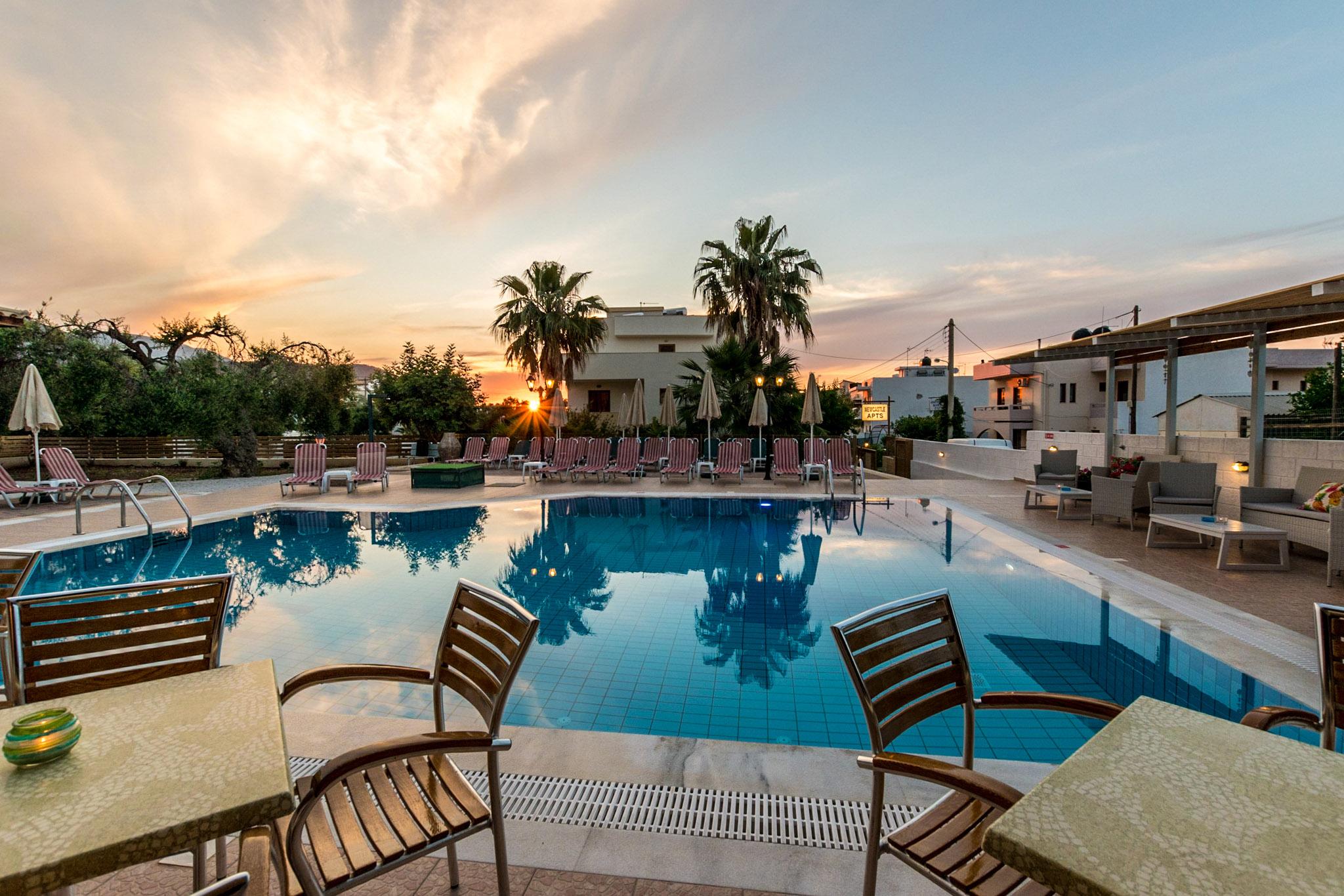 Newcastle Studios Malia Exterior foto