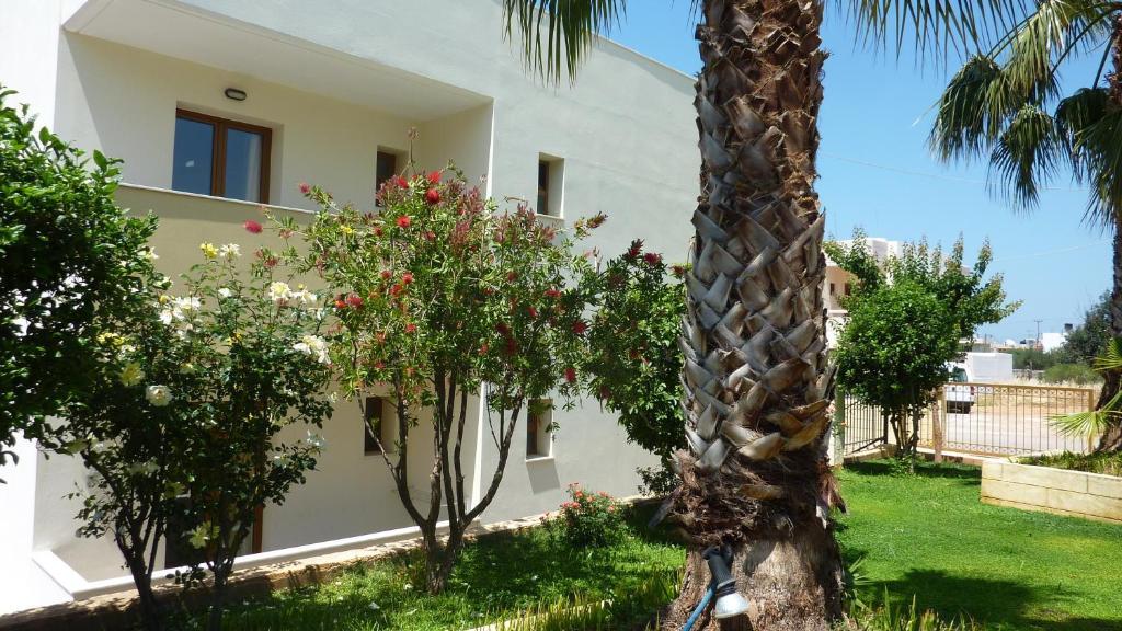 Newcastle Studios Malia Exterior foto